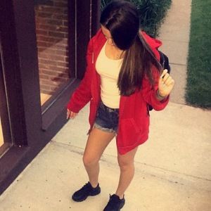 Meet your Posher, Anya